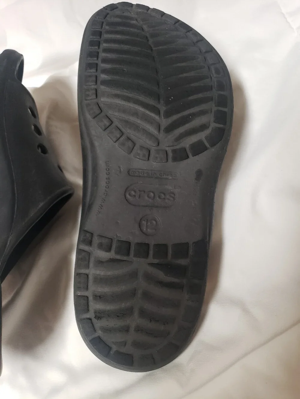 Crocs Mens 12 Black Slip On Sandal Waterproof Cushioned Footbed Comfort